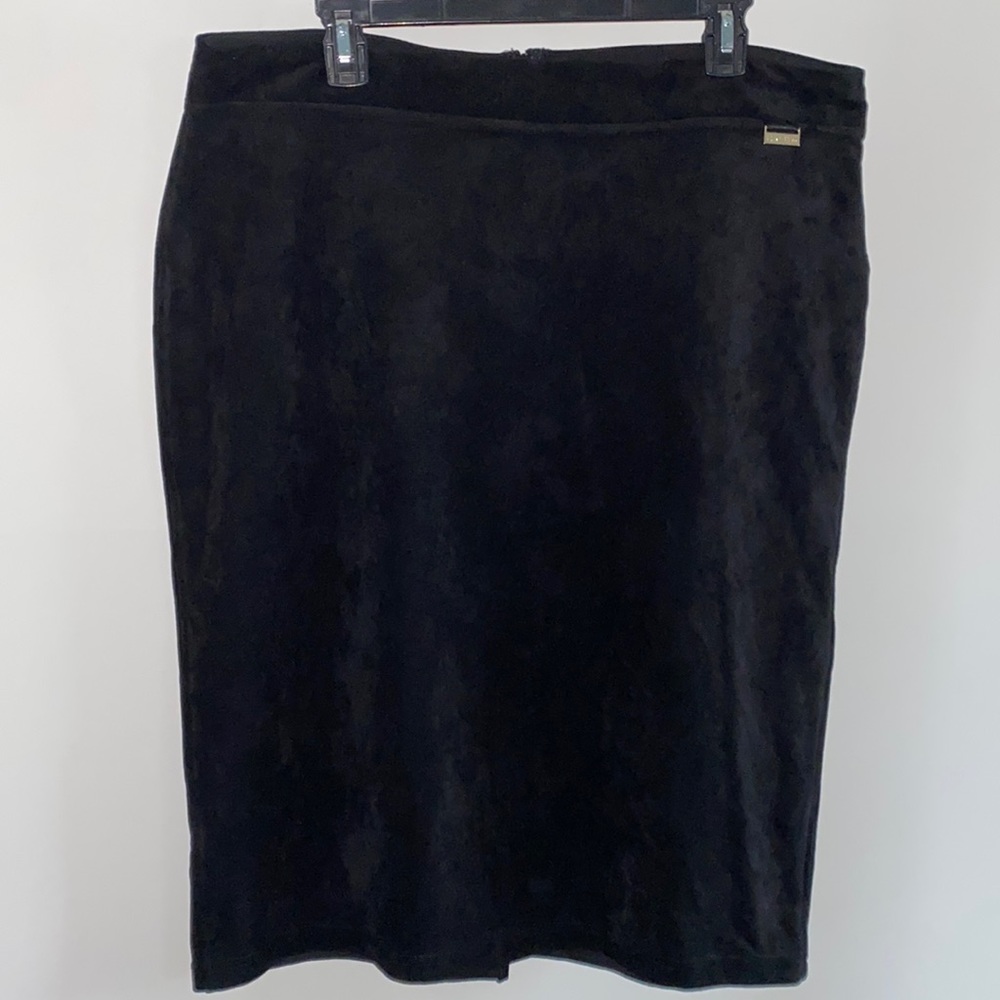 Calvin Klein Black Suede-like skirt XL
